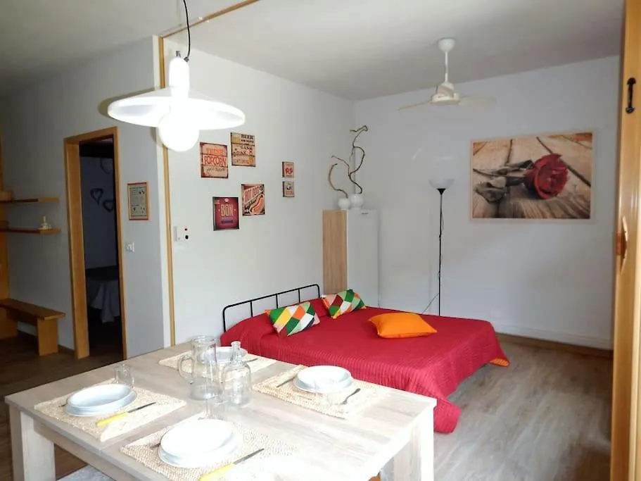 Volta Pool&Beach Apartment Bardolino 0*,