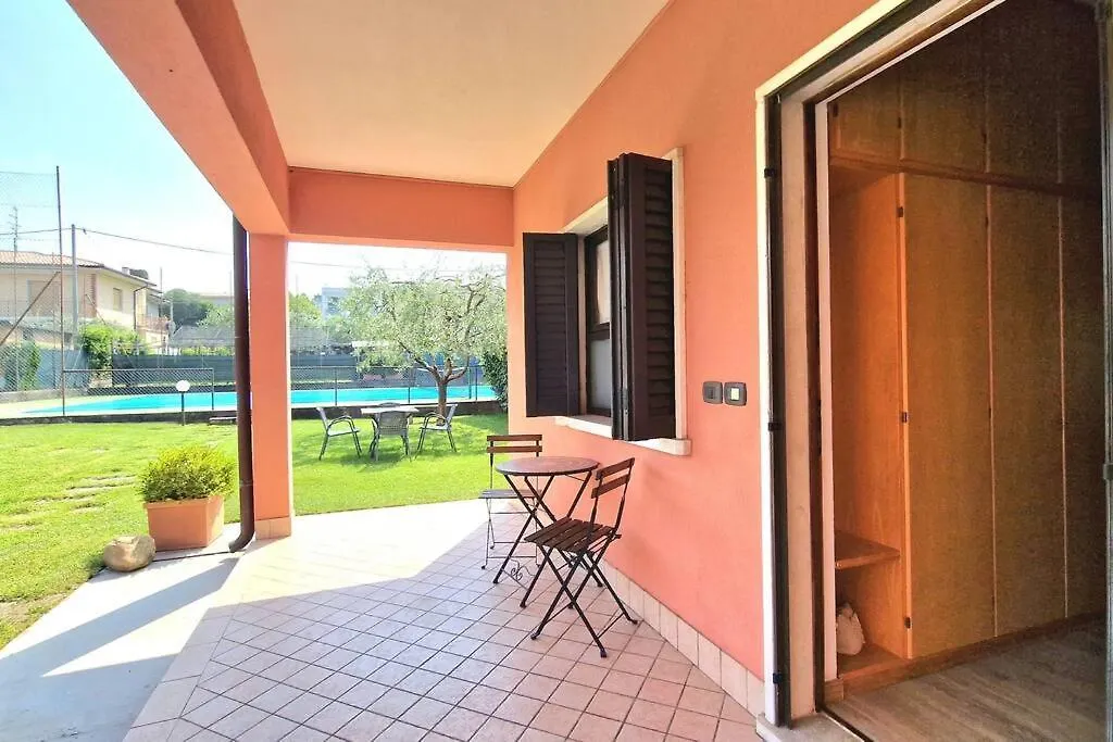 Volta Pool&Beach Apartment Bardolino 0*,